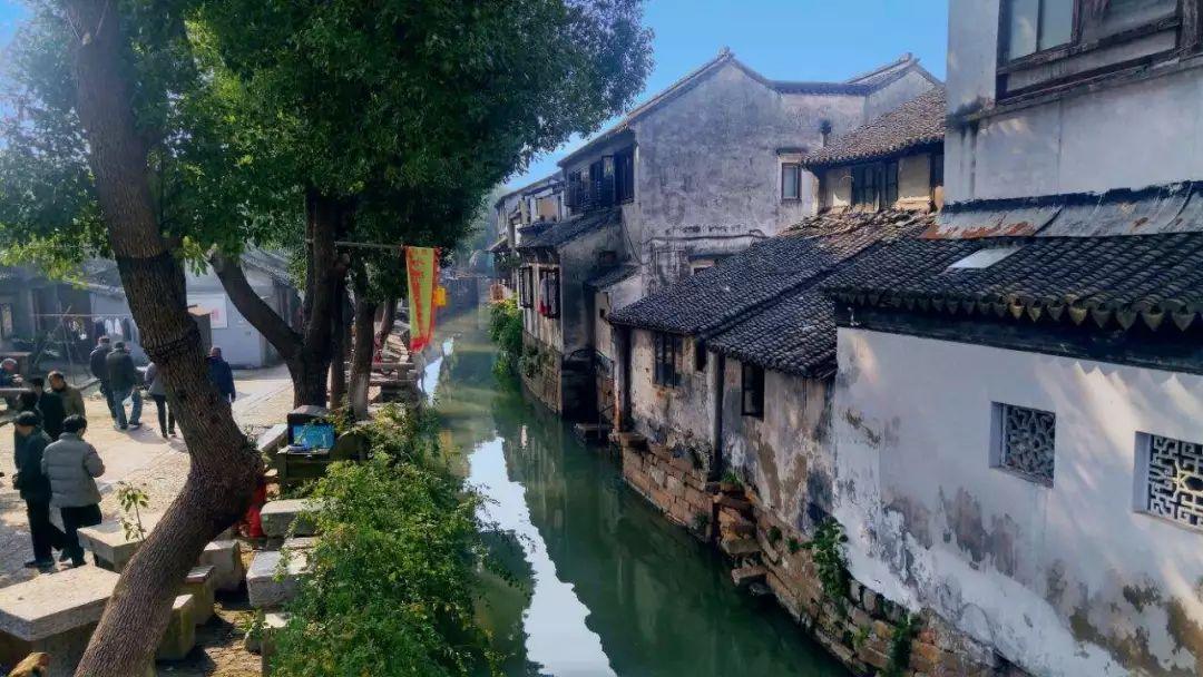 贵阳青云路停车场，春节期间免费